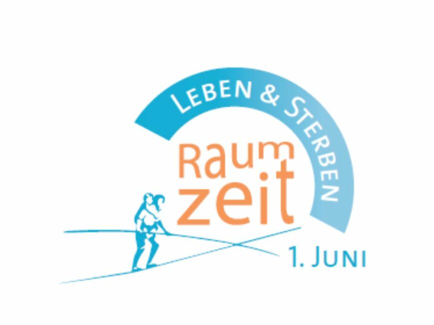 Logo zur Veranstaltung ‚RaumZeit – Leben & Sterben‘ am 1. Juni. Eine stilisierte Illustration zeigt zwei Menschen, die sich auf einem Seil balancierend gegenseitig stützen.“„Logo zur Veranstaltung ‚RaumZeit – Leben & Sterben‘ am 1. Juni. Eine stilisierte Illustration zeigt zwei Menschen, die sich auf einem Seil balancierend gegenseitig stützen.